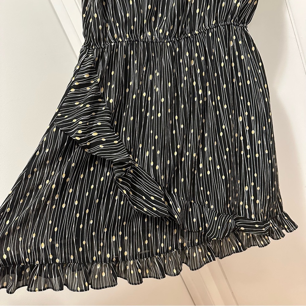 Le Lis Ruffle Sleeveless Mini Dress L Black White Gold Print Lined Party Casual - Picture 3 of 9